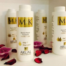 شامبو M&K الاسباني للعنايه بالشعر بعد البروتين والكرياتين M&K Absolut Repair Treatment Step1 Shampoo 400ml